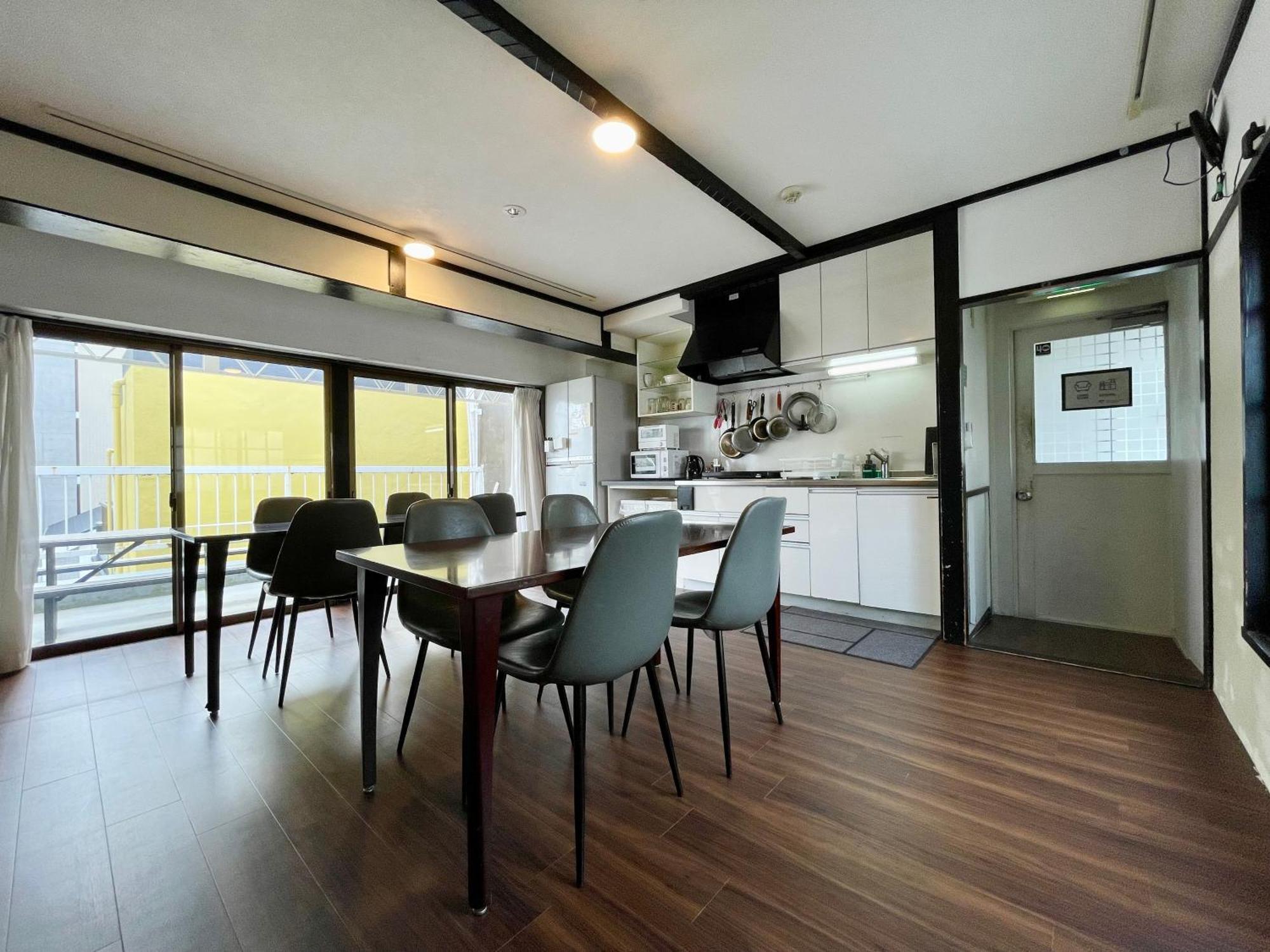 Hostel Nomad East *